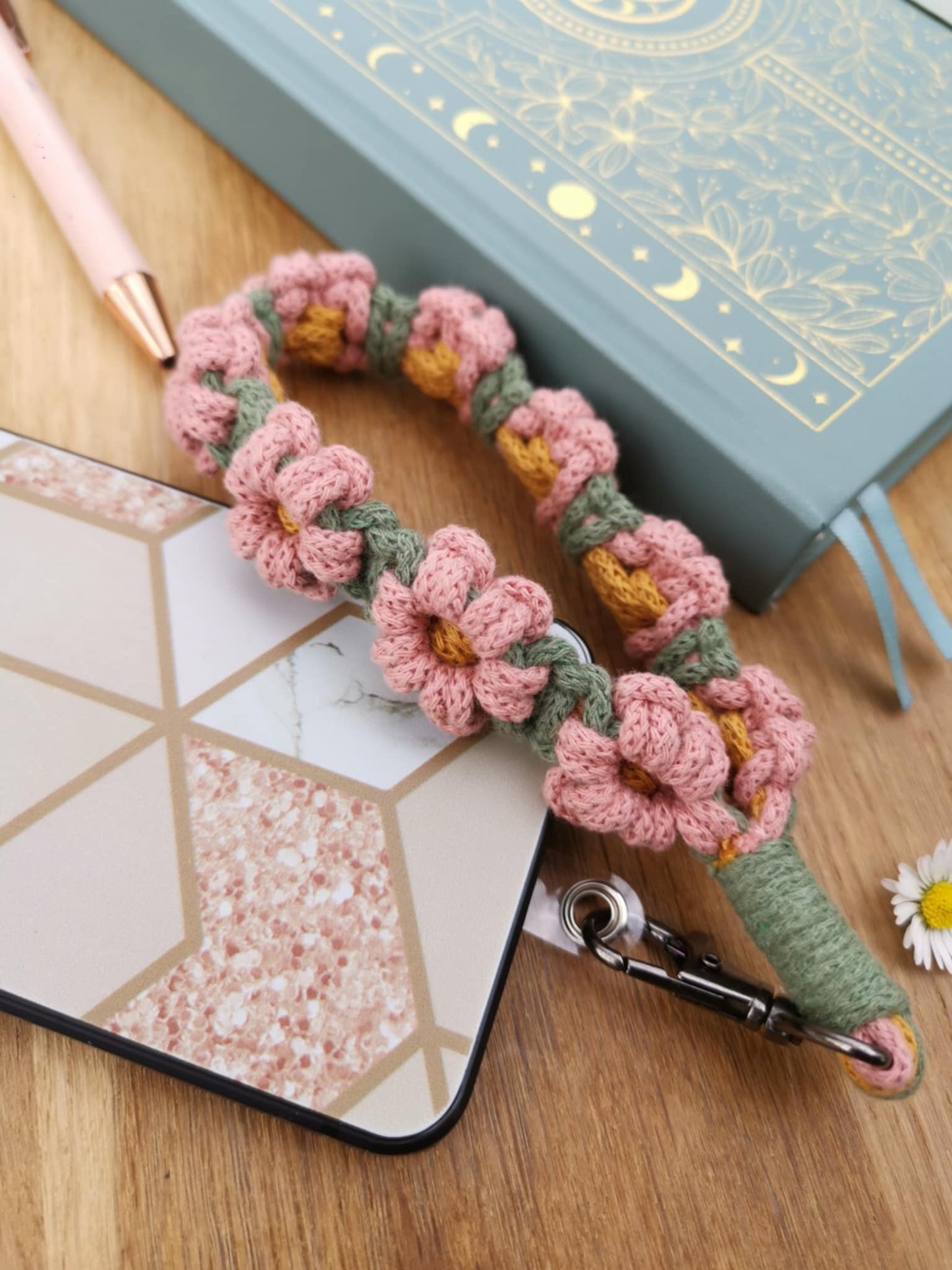Dragonne Daisy en macramé 🌸